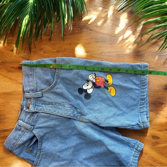 VINTAGE Mickey Mouse Girls’ Denim Shorts - Size 8 - Picture 9 of 11